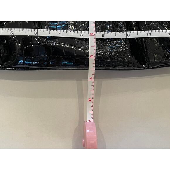 Apt. 9 Black Faux Patent Leather Crocodile Embossed Clutch Purse, Snap Closure - Picture 9 of 9